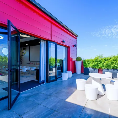 Kyriad Prestige Amiens - And Hotel