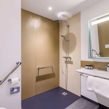 Kyriad Prestige Amiens - And Hotel 4*