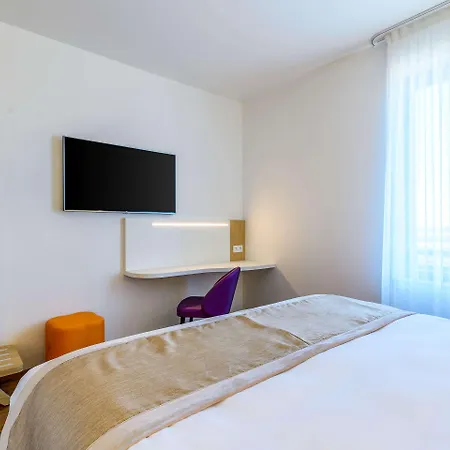 Kyriad Prestige Amiens - Hotel&spa Hotel Poulainville