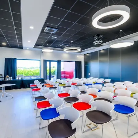 Kyriad Prestige Amiens - And Hotel