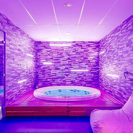 Kyriad Prestige Amiens - And 4* Poulainville