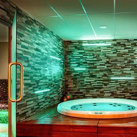 Kyriad Prestige Amiens - And Hotel 4*