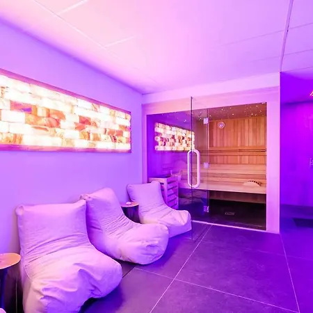 Kyriad Prestige Amiens - And 4*