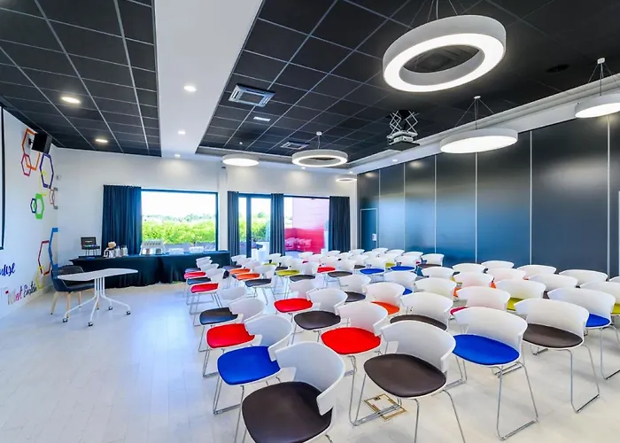 Kyriad Prestige Amiens - And Hotel